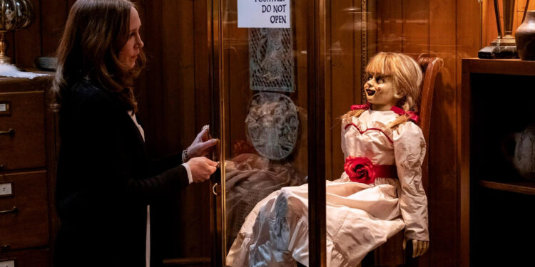 Annabelle Comes Home