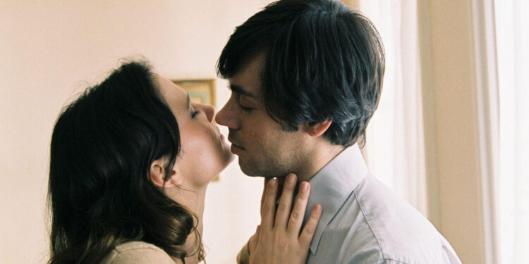 Shall We Kiss?