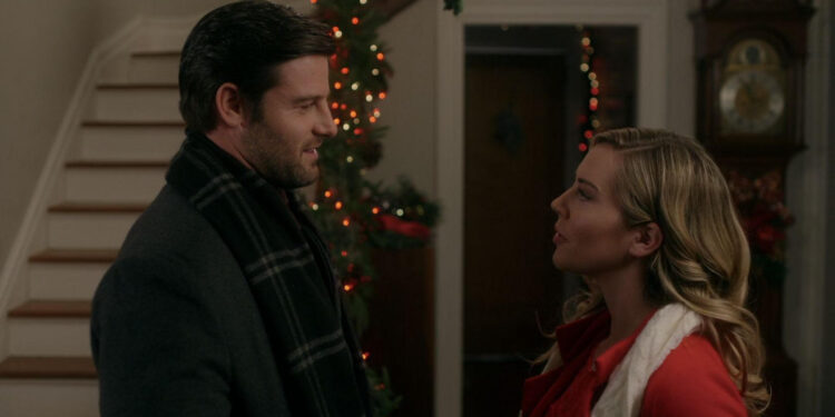 Love at the Christmas Contest