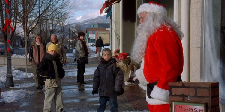 I Saw Mommy Kissing Santa Claus