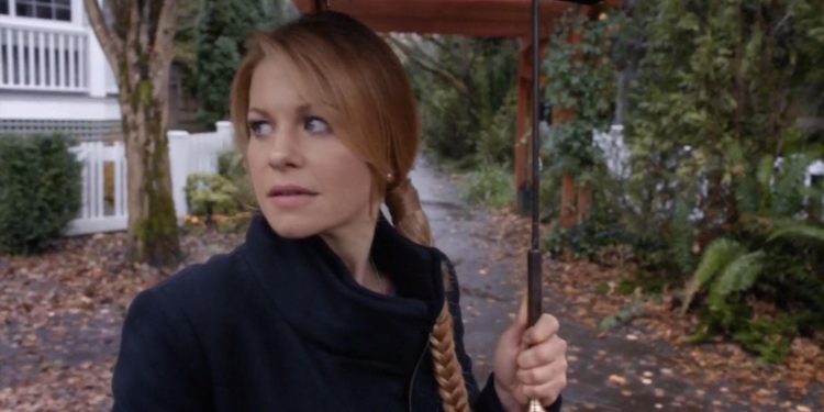 A Bone to Pick: An Aurora Teagarden Mystery