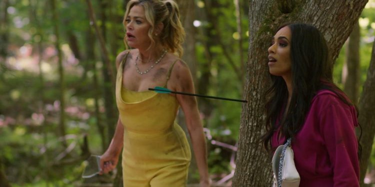 Hunting Housewives