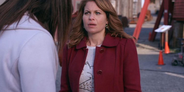 Last Scene Alive: An Aurora Teagarden Mystery